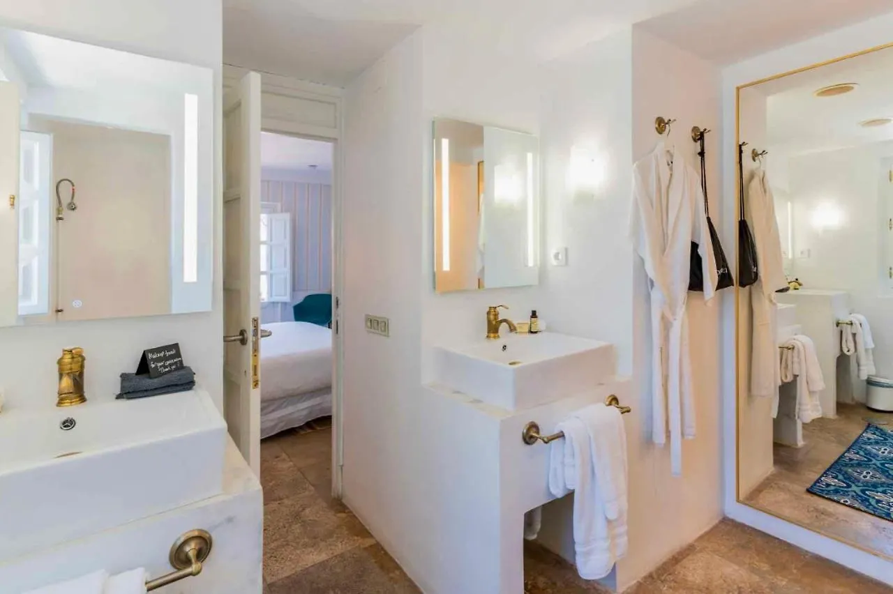 The Pearl - Marbella Bed & Breakfast