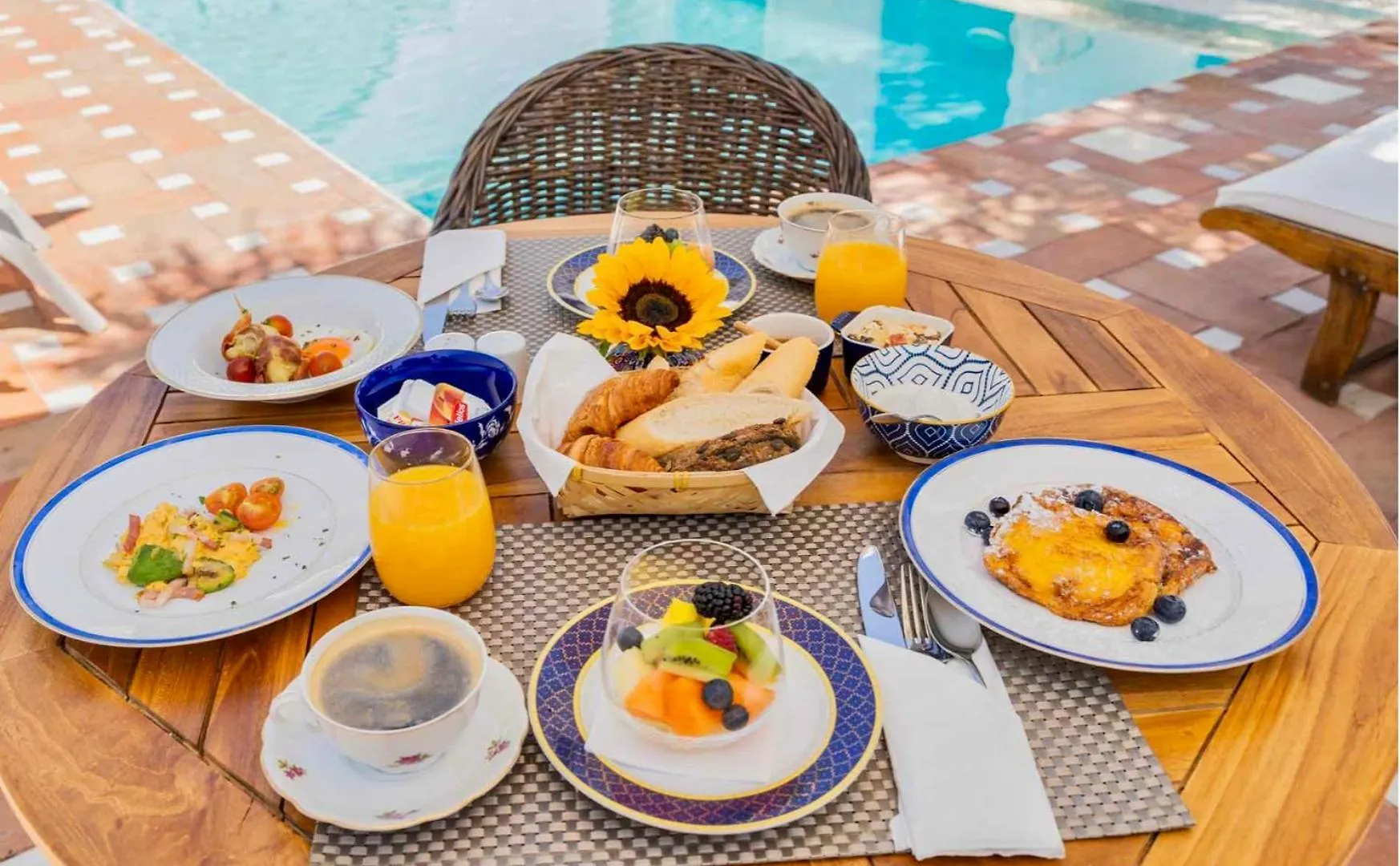 The Pearl - Marbella Bed & Breakfast 3*,