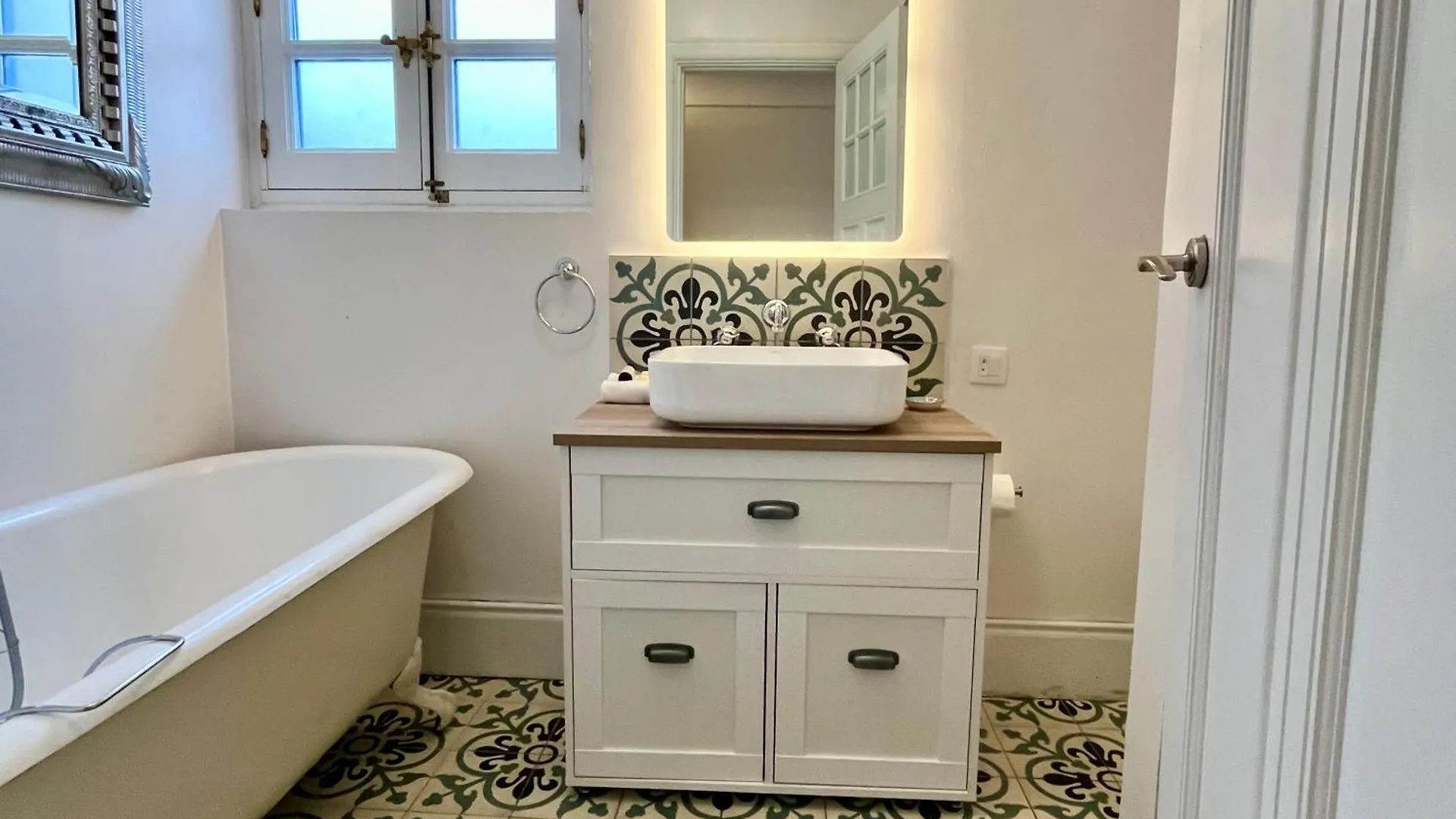 The Pearl - Marbella Bed & Breakfast Spain