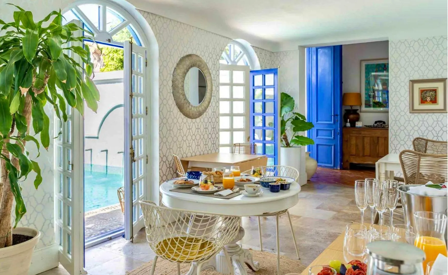 The Pearl - Marbella Bed & Breakfast 3*,  İspanya