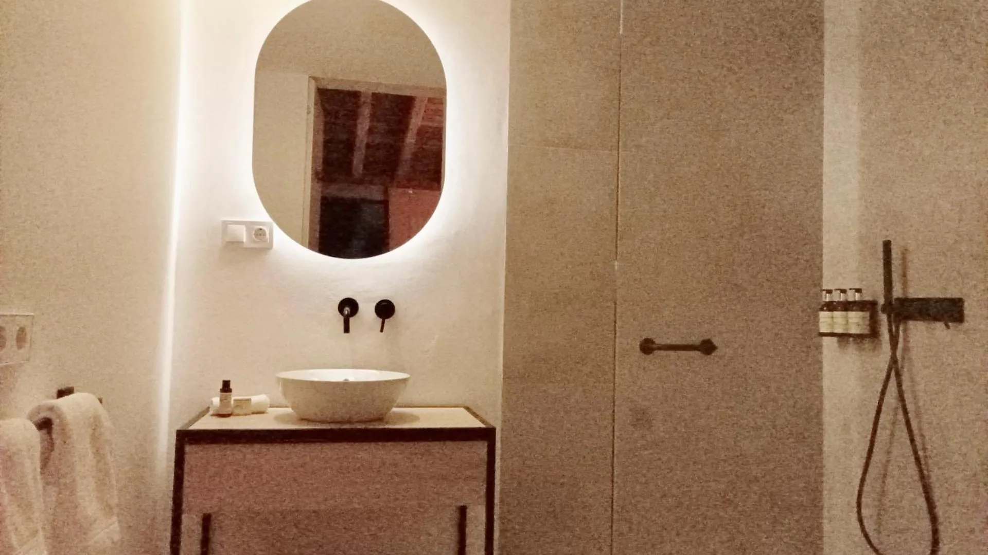 The Pearl - Marbella Bed & Breakfast