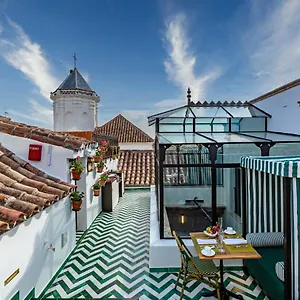 Claude 3*, Marbella Spanje